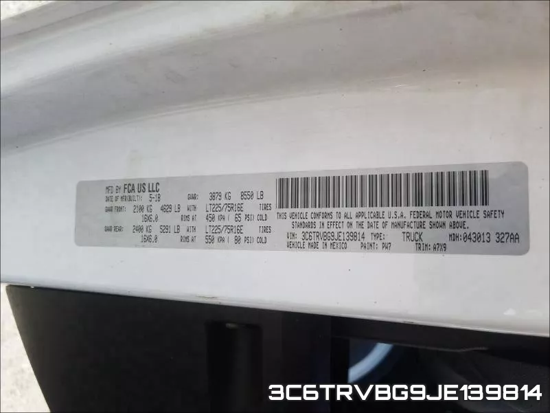 3C6TRVBG9JE139814_10.webp