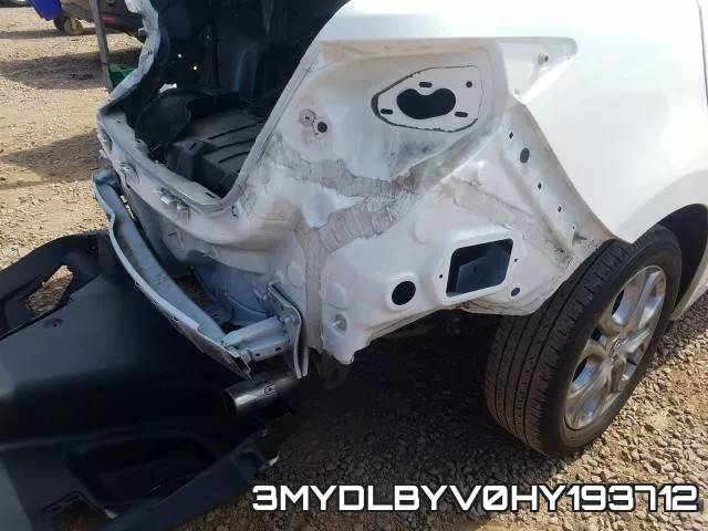 3MYDLBYV0HY193712_9.webp