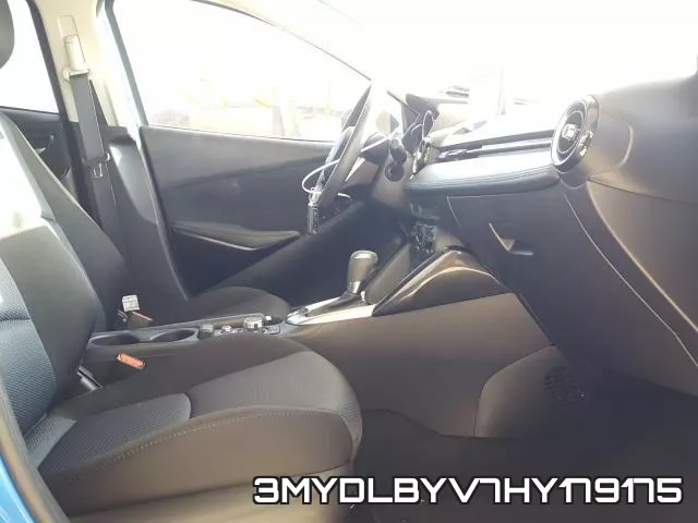 3MYDLBYV7HY179175_5.webp
