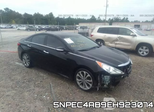 5NPEC4AB9EH923074