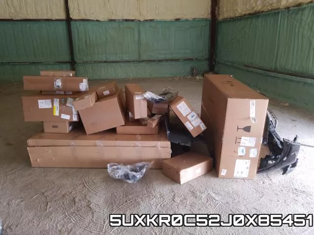 5UXKR0C52J0X85451_9.webp