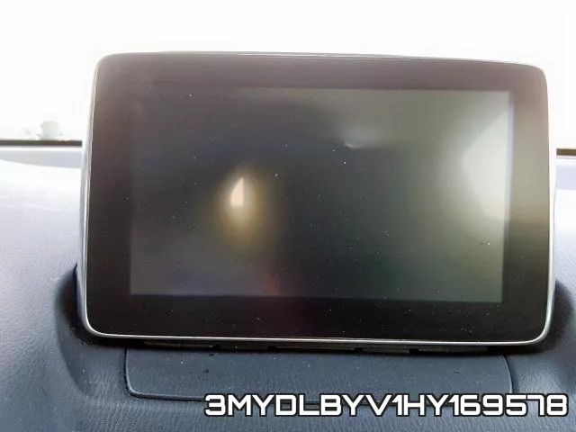 3MYDLBYV1HY169578_9.webp