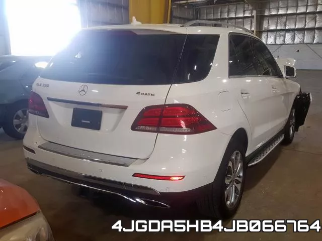 4JGDA5HB4JB066764_4.webp