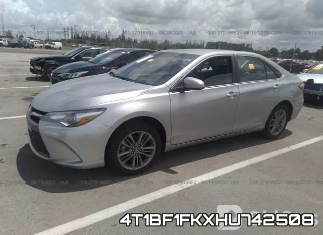 4T1BF1FKXHU742508_2.webp