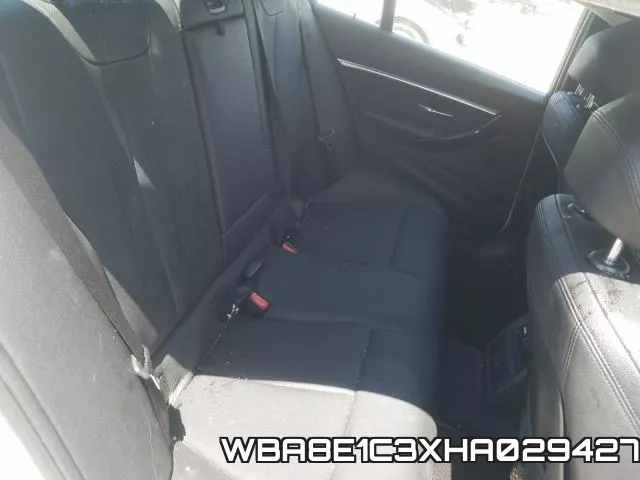 WBA8E1C3XHA029427