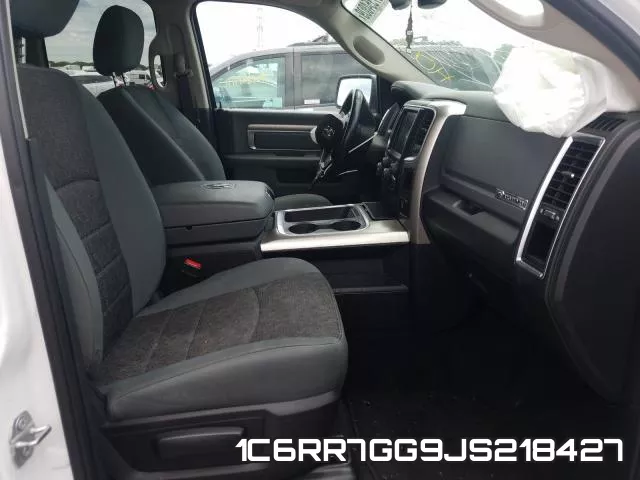 1C6RR7GG9JS218427_5.webp