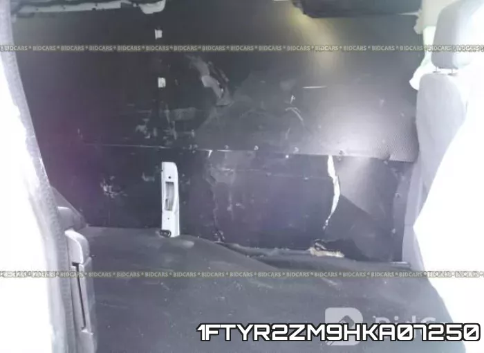 1FTYR2ZM9HKA07250_8.webp