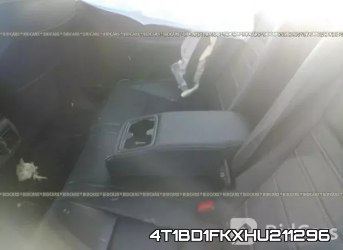 4T1BD1FKXHU211296_8.webp