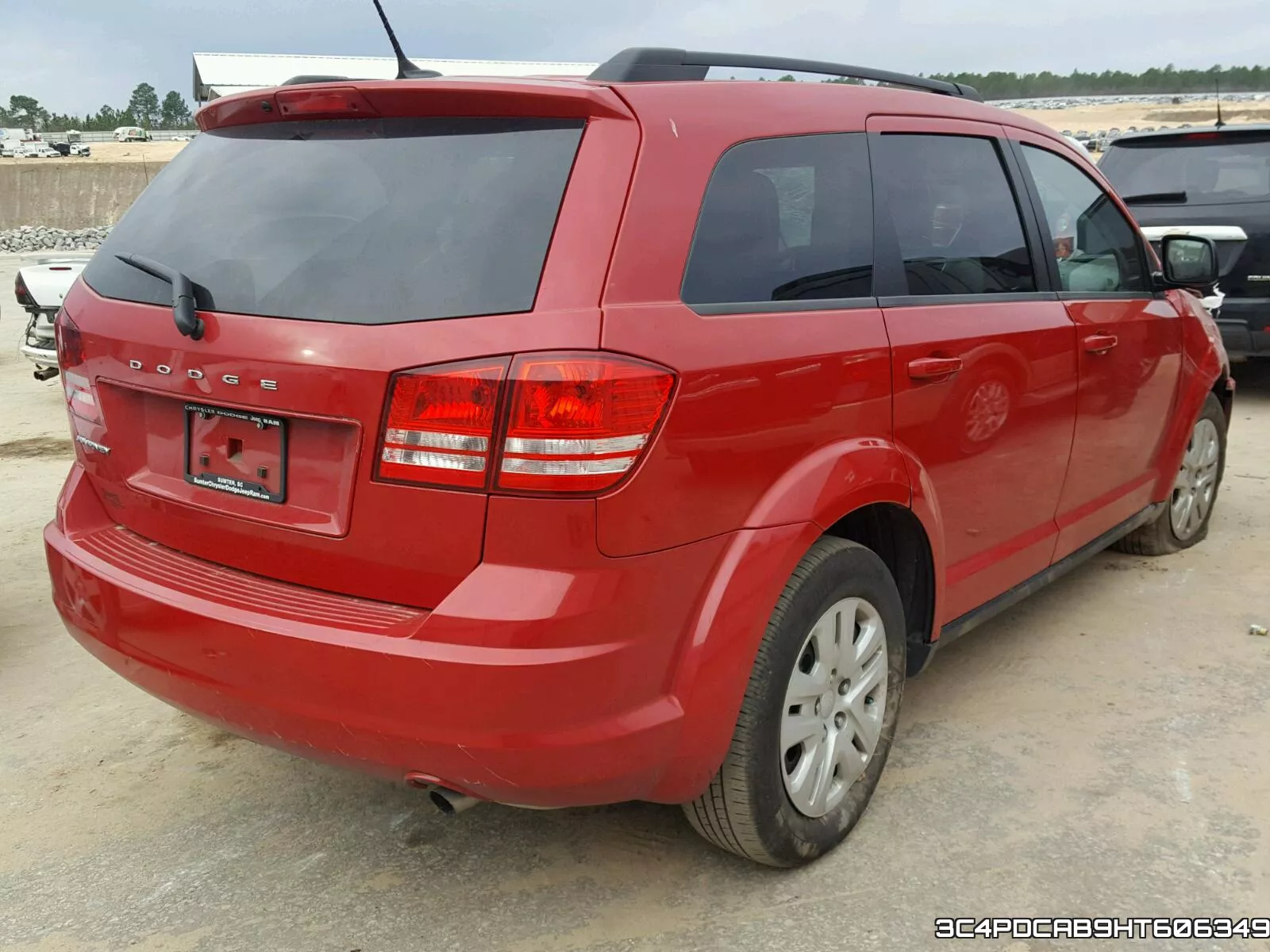 3C4PDCAB9HT606349_4.webp
