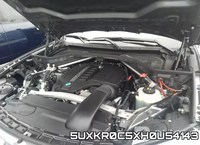 5UXKR0C5XH0U54143_10.webp