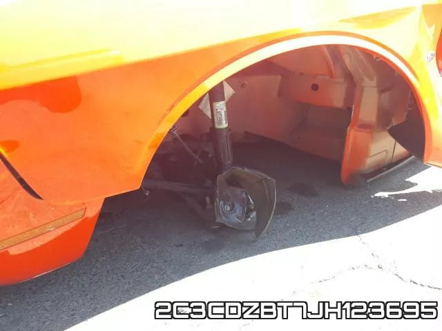 2C3CDZBT7JH123695_9.webp