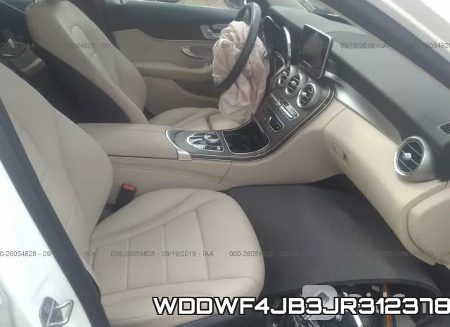 WDDWF4JB3JR312378_5.webp