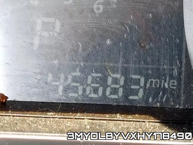 3MYDLBYVXHY178490_8.webp