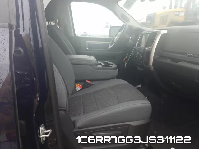 1C6RR7GG3JS311122_5.webp