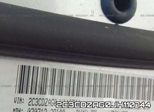 2C3CDZAG0JH110744_9.webp