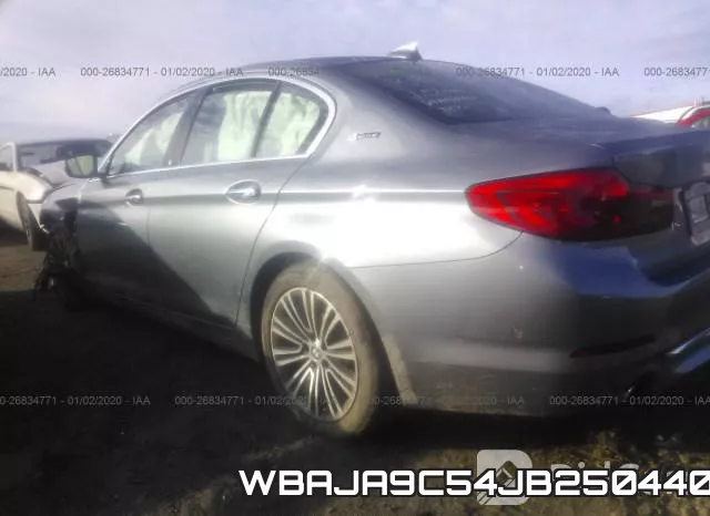 WBAJA9C54JB250440_3.webp