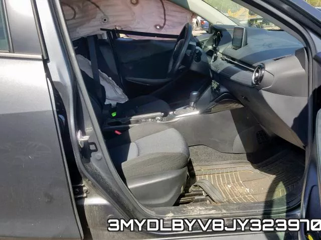 3MYDLBYV8JY323970