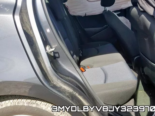 3MYDLBYV8JY323970_6.webp