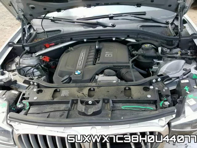 5UXWX7C38H0U44077_7.webp