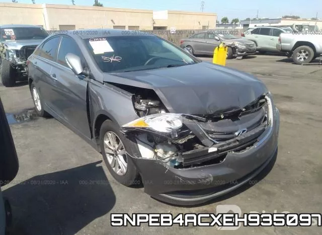 5NPEB4ACXEH935097