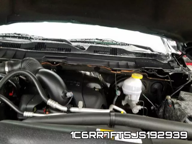1C6RR7FT5JS192939_7.webp
