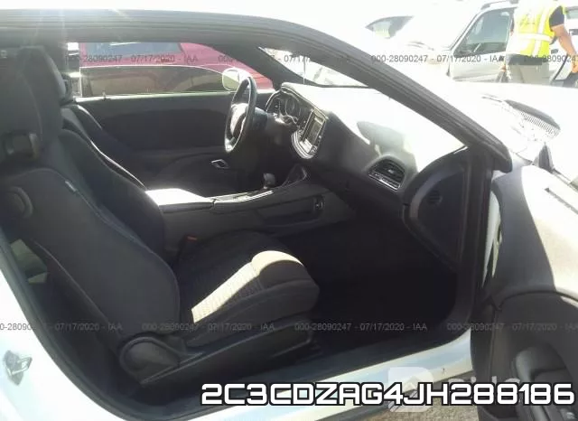 2C3CDZAG4JH288186_5.webp
