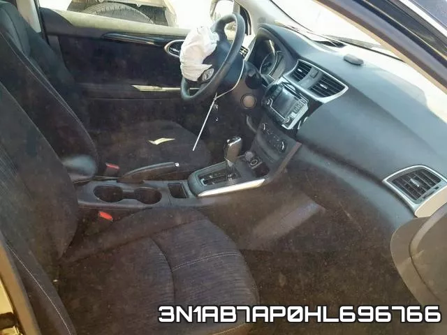3N1AB7AP0HL696766_5.webp