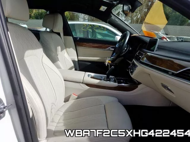 WBA7F2C5XHG422454_5.webp