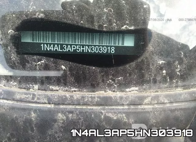 1N4AL3AP5HN303918_9.webp