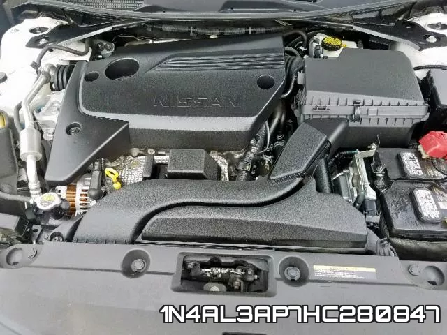 1N4AL3AP7HC280847_7.webp