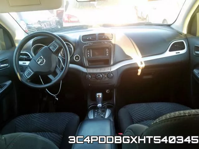 3C4PDDBGXHT540345_9.webp