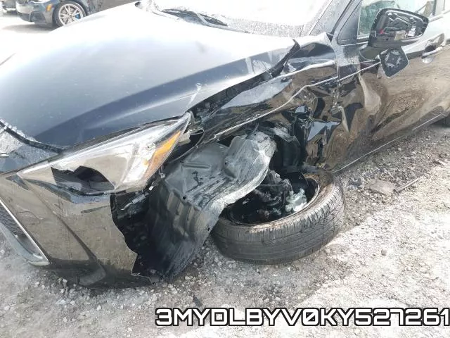 3MYDLBYV0KY527261_9.webp