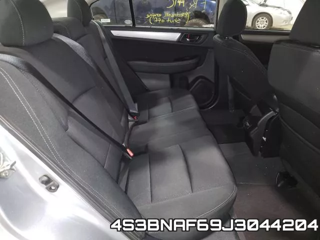 4S3BNAF69J3044204
