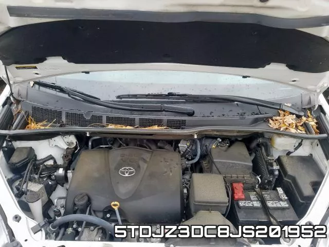 5TDJZ3DC8JS201952_7.webp