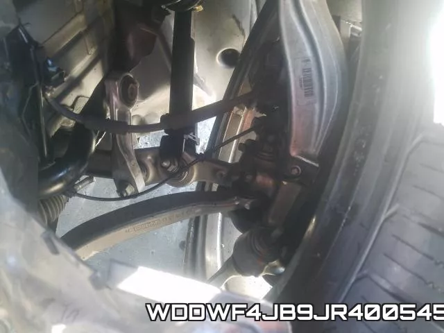 WDDWF4JB9JR400545_9.webp
