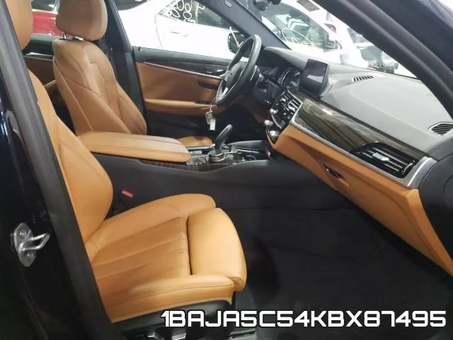 1BAJA5C54KBX87495_5.webp