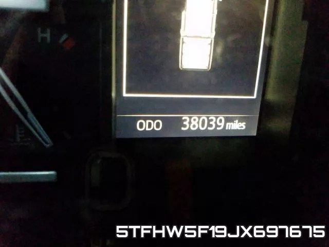 5TFHW5F19JX697675_8.webp