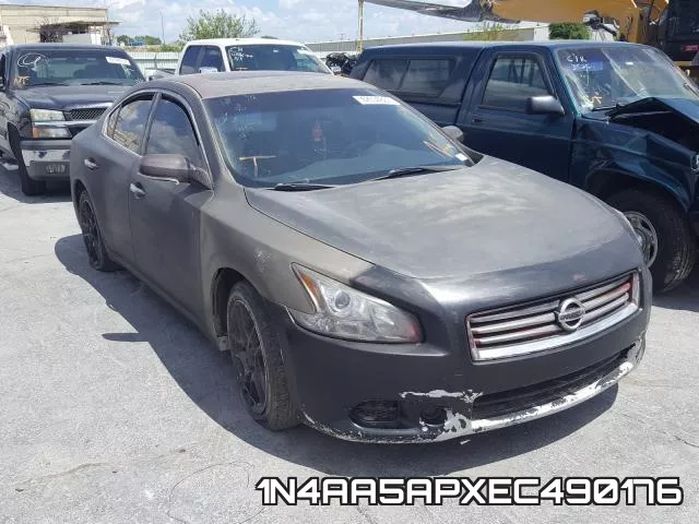 1N4AA5APXEC490176
