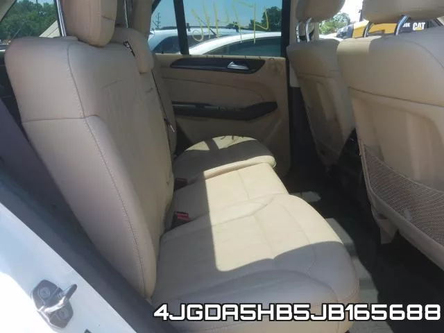 4JGDA5HB5JB165688_6.webp
