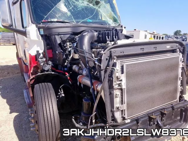 3AKJHHDR2LSLW8376_9.webp