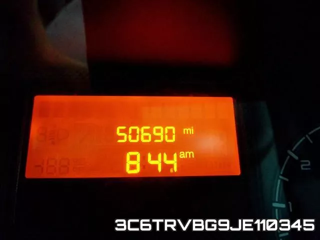 3C6TRVBG9JE110345_8.webp