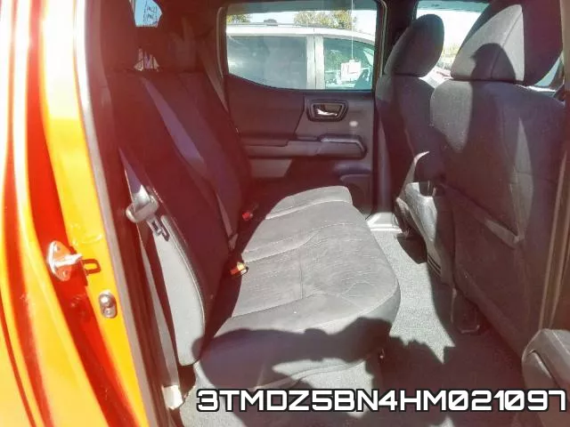 3TMDZ5BN4HM021097_6.webp