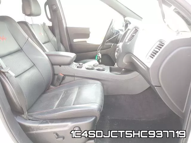 1C4SDJCT5HC937719_5.webp