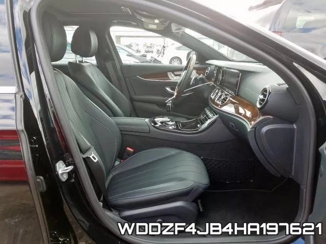 WDDZF4JB4HA197621_5.webp