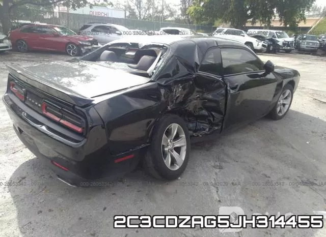 2C3CDZAG5JH314455_4.webp