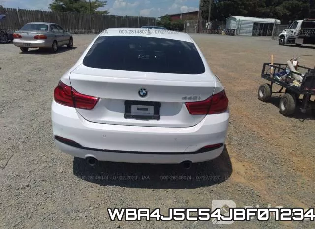WBA4J5C54JBF07234_6.webp