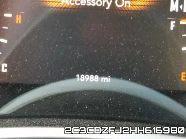 2C3CDZFJ2HH616980_8.webp