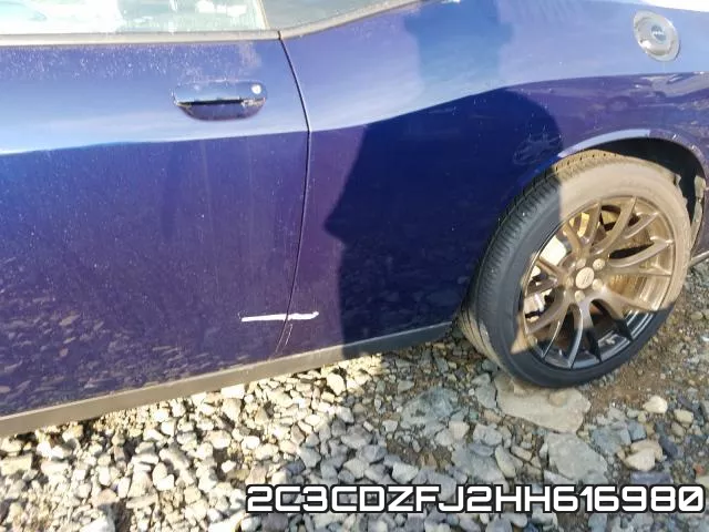 2C3CDZFJ2HH616980_9.webp