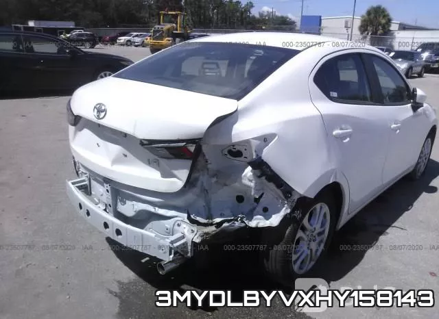 3MYDLBYVXHY158143_6.webp