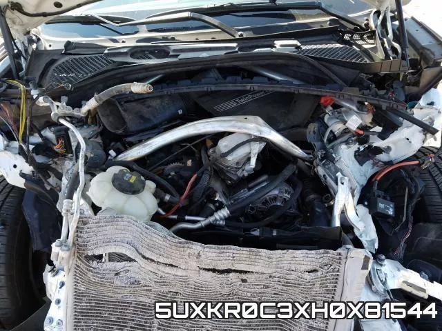5UXKR0C3XH0X81544_7.webp